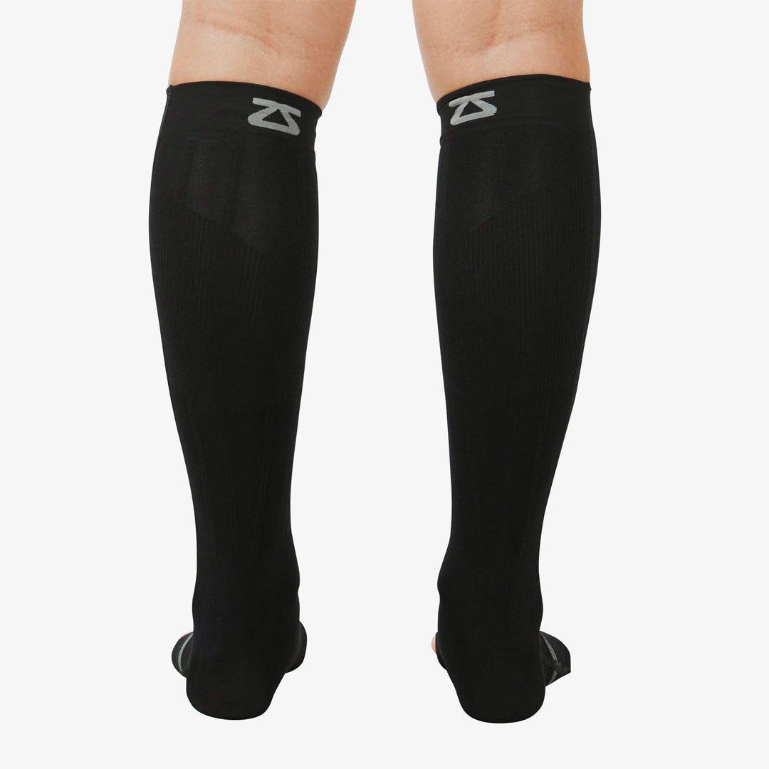 Zensah Full Leg Compression Sleeve Basketball (Medium, Black) : :  Clothing & Accessories